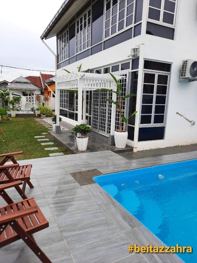 Beit Azzahra Private Pool Villa At Pantai Batu Hitam Kuantan Exterior photo